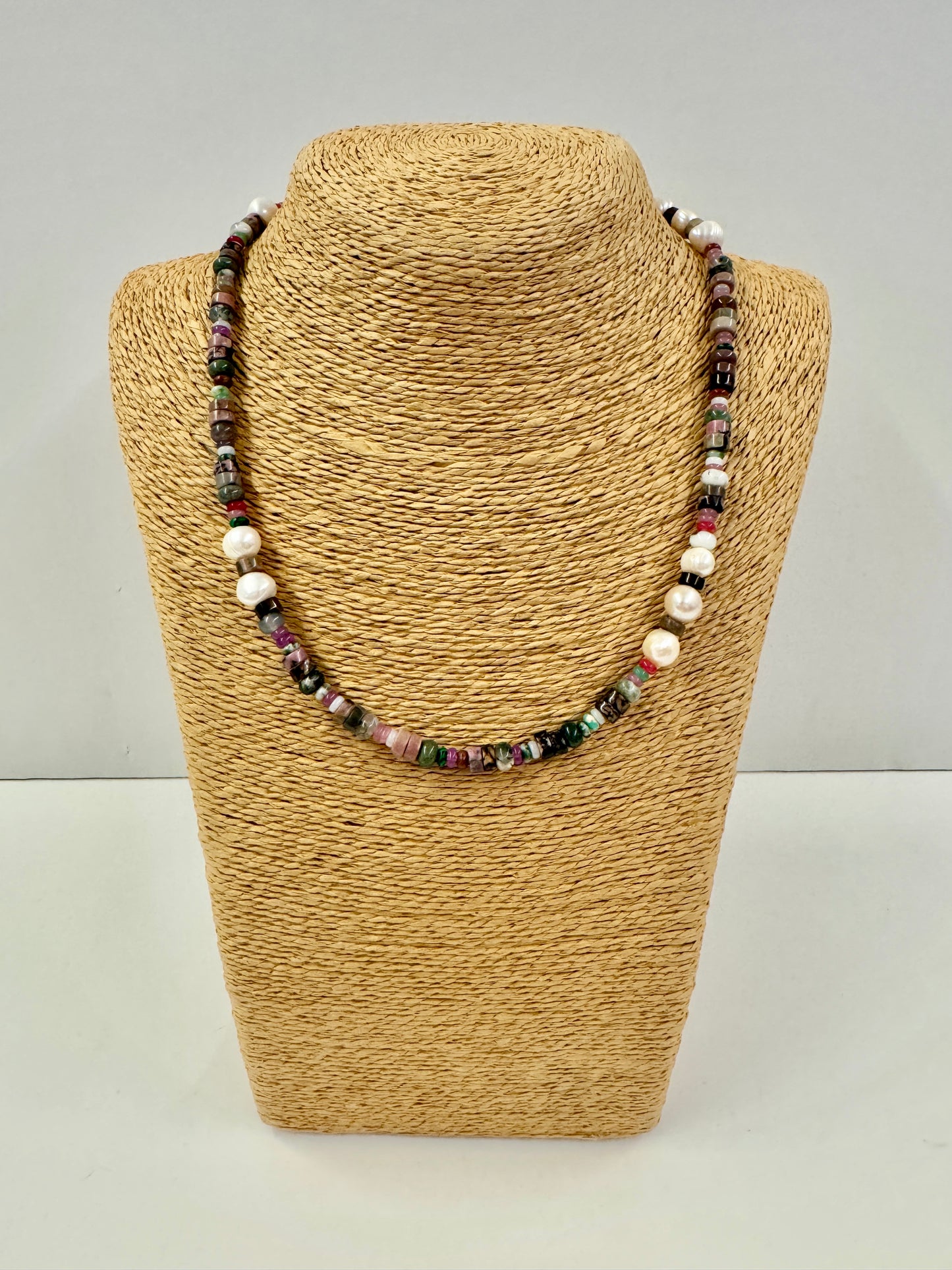 Neutral slice necklace